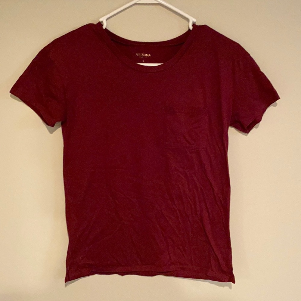 Burgundy T-shirt with pocket